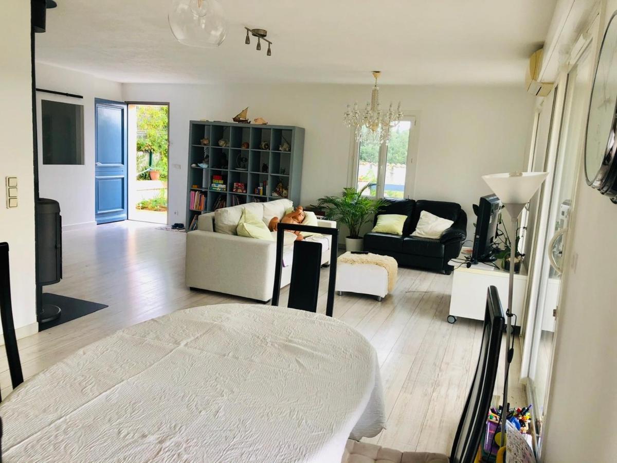 Madame Li Apartment Коголен Екстериор снимка