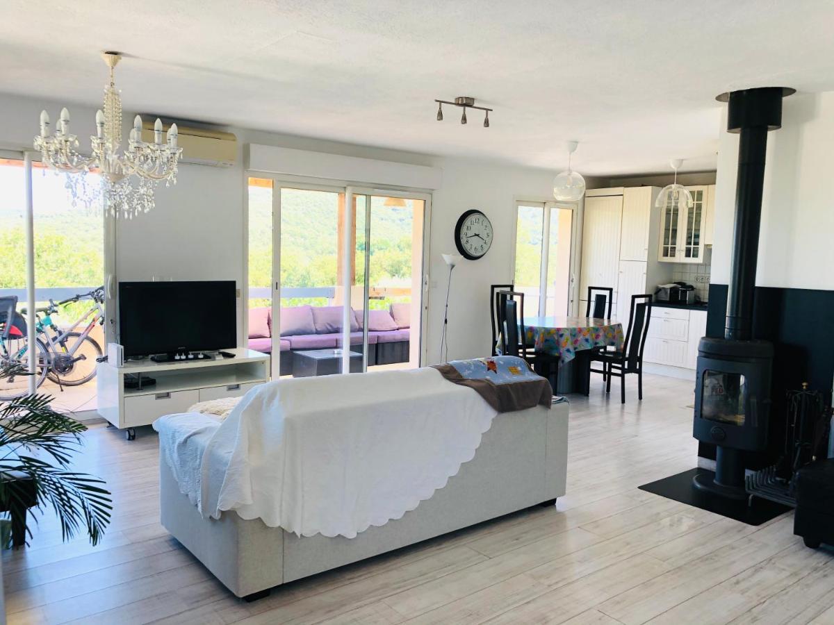 Madame Li Apartment Коголен Екстериор снимка